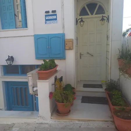 Katy's Pensión Naxos City